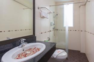 Sukcheewa Residence Phuket - 1