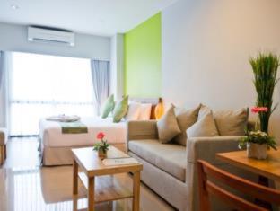 Crystal Jade Hotel - 3