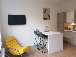 34 Cuppin Street - luxury city centre apartment! - 5