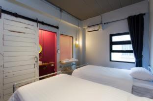 Bloo Hostel - 8