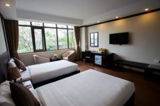 Friendship hotel - 9