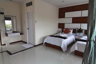 TTT Hotel - 2