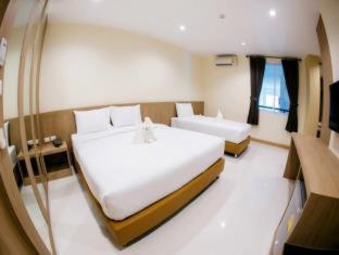 OMG Hotel - 8
