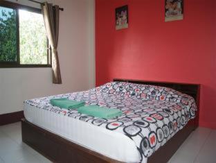 Pineapple Guesthouse - 8