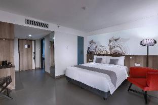Hotel Neo Malioboro by ASTON - Yogyakarta - 4