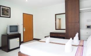 Patong Moon Inn Residence - 9