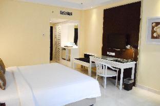 Hotel New Saphir Yogyakarta - Yogyakarta - 1