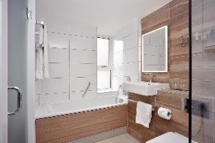 Ten Hill Place - Edinburgh - 1