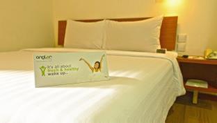 Whiz Hotel Malioboro Yogyakarta - 7