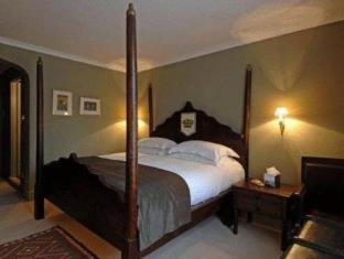 Elephant Hotel - Pangbourne - 6