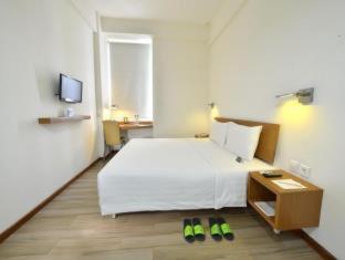 Whiz Hotel Malioboro Yogyakarta - Yogyakarta - 4