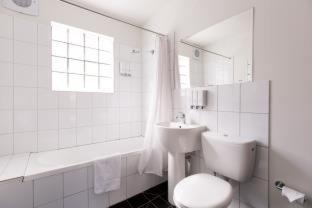 Bay Hotel Apartments - Hobart - 3