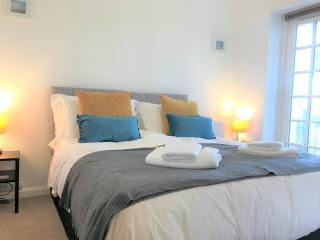 Seaside Cottage with Parking - Worthing - 6