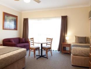 Clare Country Club - Clare - 7