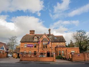 Harefield Manor Hotel - 3