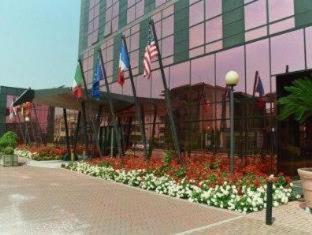 Montresor Hotel Tower - 9