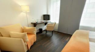 Helvetia Hotel Munich City Center - 6