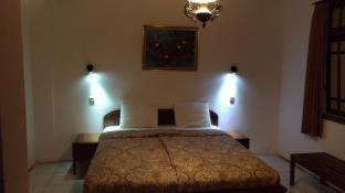 Bladok Hotel & Restaurant - Yogyakarta - 7
