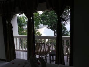 On The Hill Karon Resort - 4