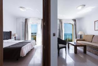 Toboso Apar - Turis - Nerja - 7