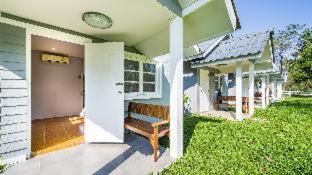 Ivy Cottage by Qiu - 1