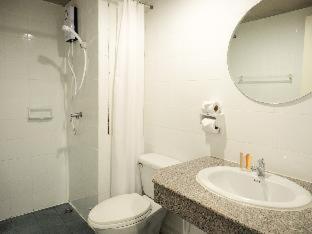 Siri Hotel Phuket - 8