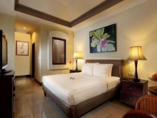 Puri Santrian Beach Resort And Spa - 7