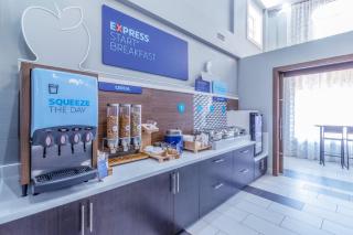 Holiday Inn Express Hotel & Suites Crestview South I-10 by IHG - 8