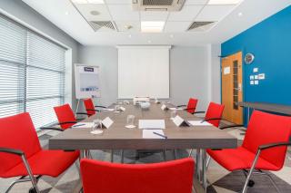 Holiday Inn Express Walsall M6, J10 by IHG - Walsall - 1