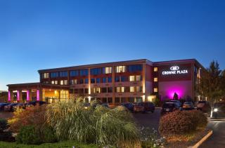 Crowne Plaza Boston - Woburn by IHG - Woburn - 0