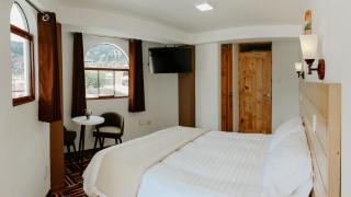 Atusparia Guest House Huaraz - 6