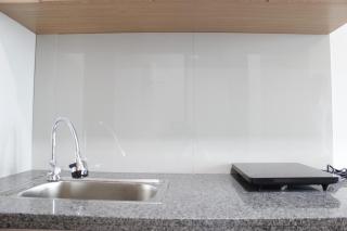 Minimalist Studio Room Taman Melati Apartment Jatinangor By Travelio - 6