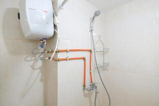 Elegant Studio at Springlake Summarecon Bekasi Apartment By Travelio - 2