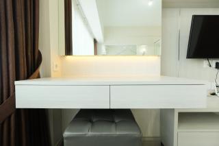 Elegant Studio at Springlake Summarecon Bekasi Apartment By Travelio - Bekasi - 5