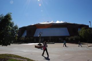 Holiday Inn Express Hotel & Suites Bloomington-Normal University Area by IHG - 4