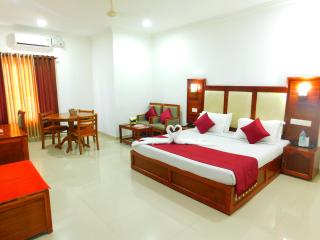 Hotel Sandra Palace - Thekkady - 7