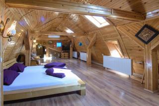 Wooden Attic - Braşov - 5