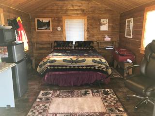 Alaska Log Cabins on the Pond - Clear Creek Park - 9