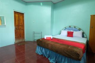 RedDoorz near Mangrove Forest Kupang - Kupang - 7