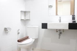 Scenic Studio at Beverly Dago Apartment near Sabuga By Travelio - Bandung - 6