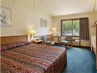 Travelodge by Wyndham Red Wing - Red Wing - 9