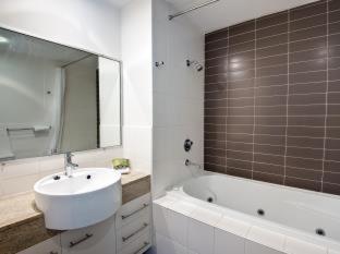 The Point Resort - Bargara - 8