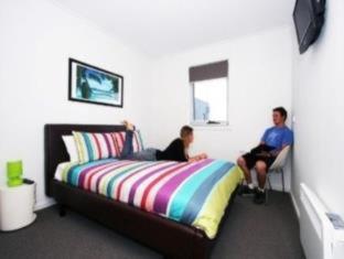 The Island Accommodation - 9