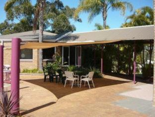 Seaside Garden Retreat Accommodation - Wamberal - 9