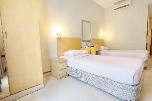 Triniti Hotel Batam - Nagoya - 5