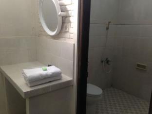 Dewa Bharata Bungalows Candidasa - 2