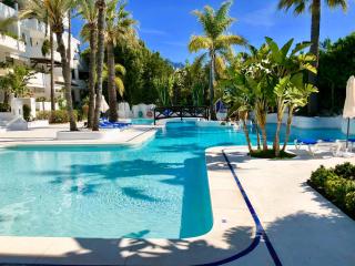 Luxury apartment in La Isla, Puerto Banus - Marbella - 6