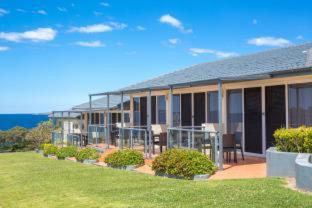Amooran Oceanside Apartments and Motel - 3