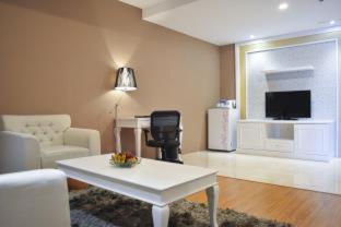 Platinum Hotel & Convention Hall Balikpapan - Balikpapan - 5