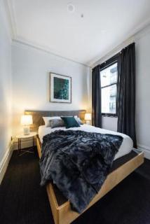 East Brunswick Hotel - 4